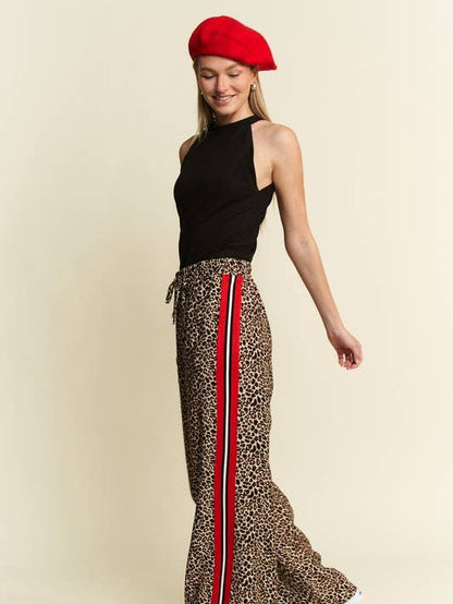 Women Contrast Leopard Red Panel Pant