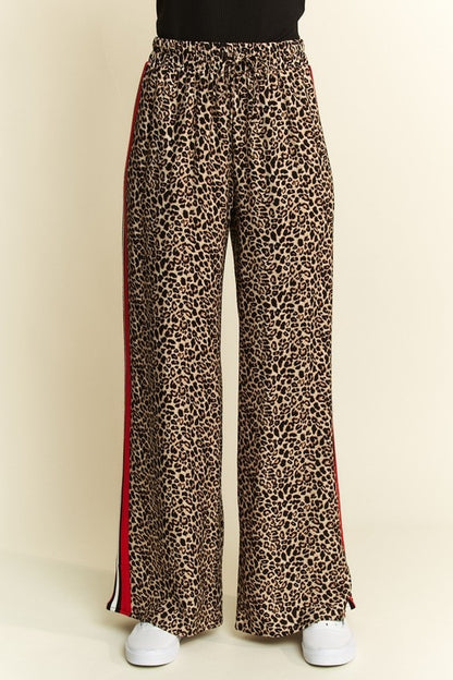 Women Contrast Leopard Red Panel Pant