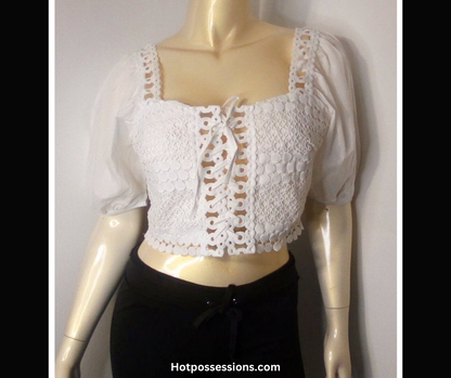 Junior Short Sleeve Lace Top