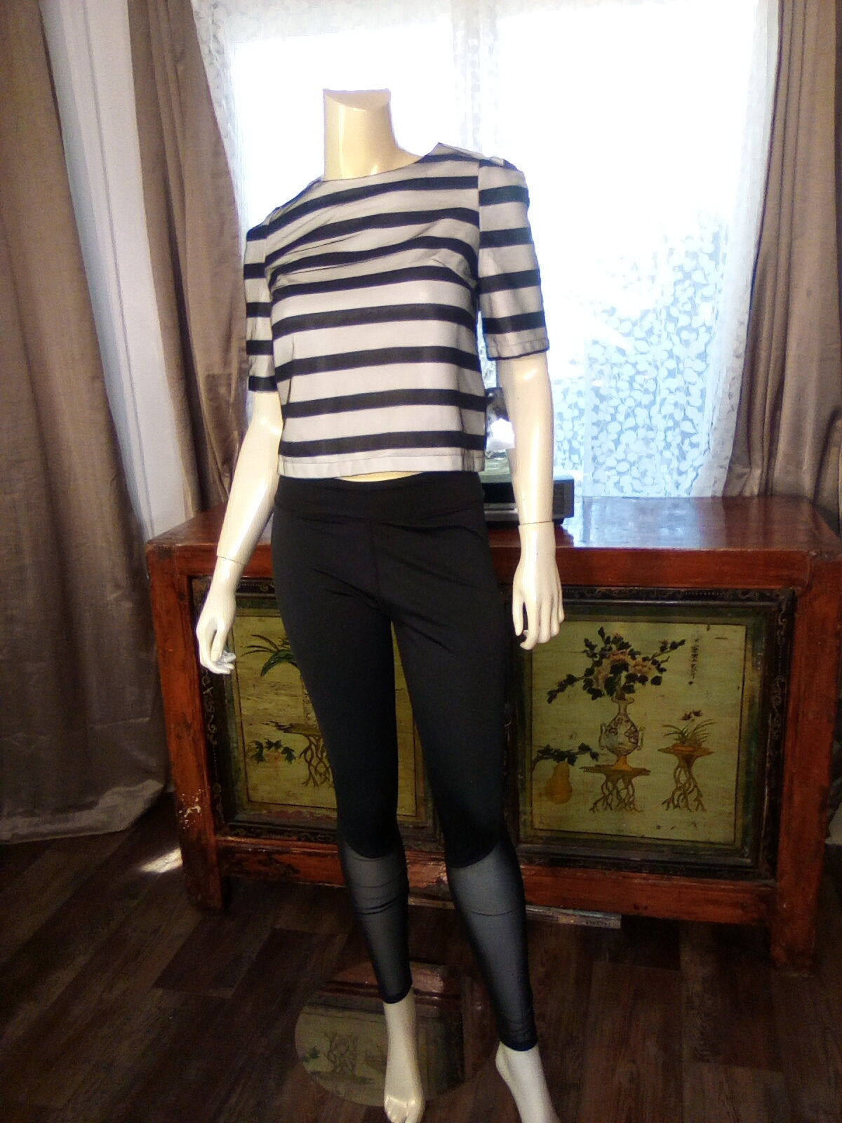 Women Designer Short Sleeve Overlay Lace Striped Crop top Zip Back