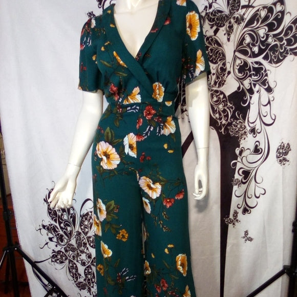 Women Short Sleeve Floral Jumpsuit